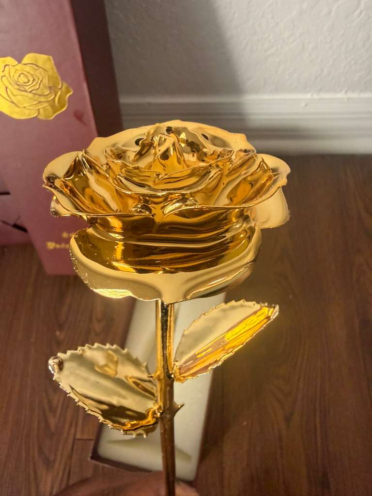 24K GOLD ROSES